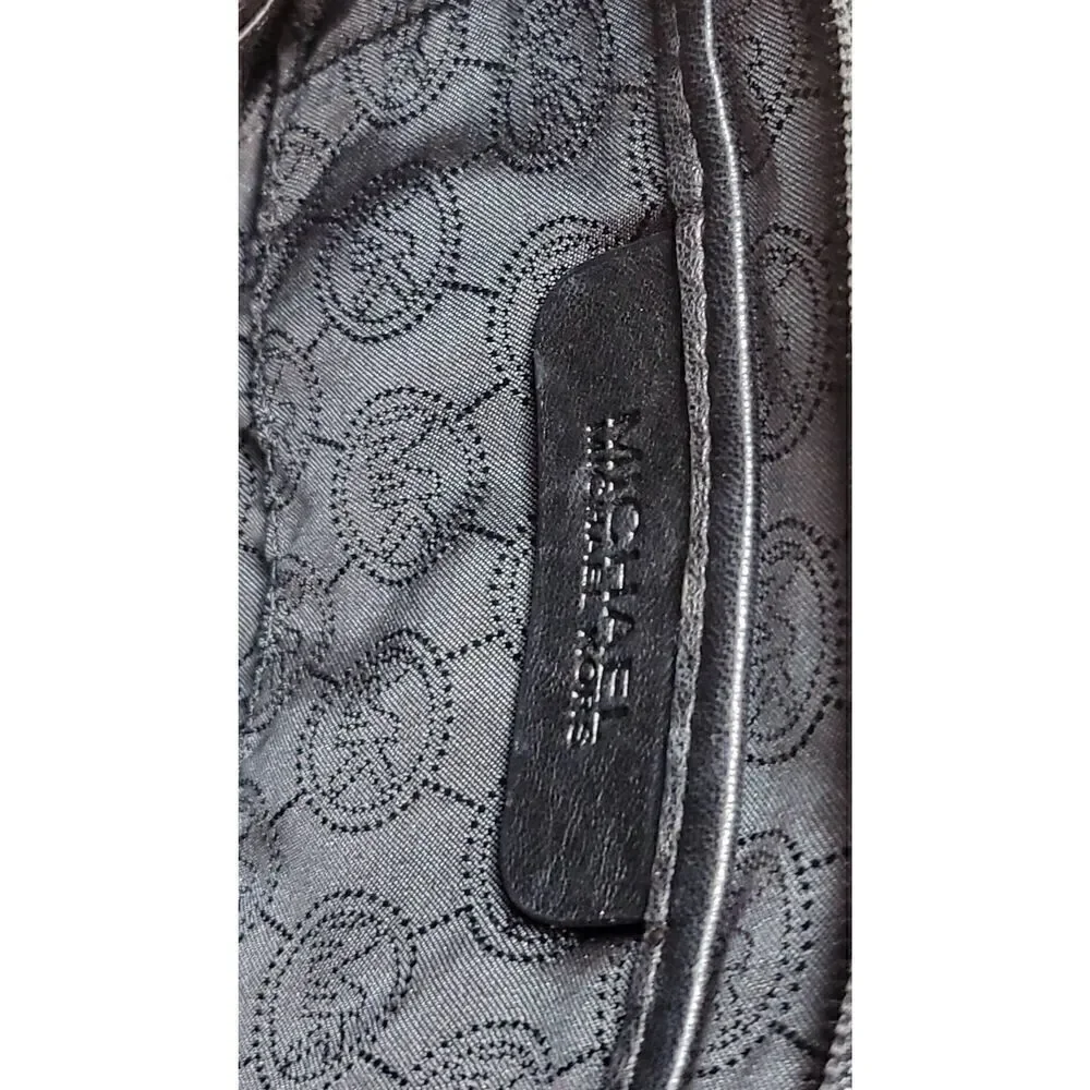 Michael Kors clutch - Picture 3 of 6